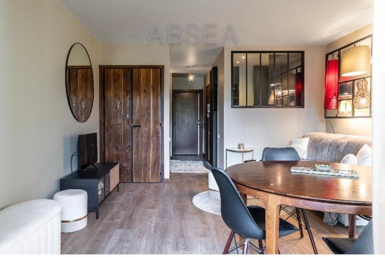 4 Personnes Belles Terres , Piscine Appartamento